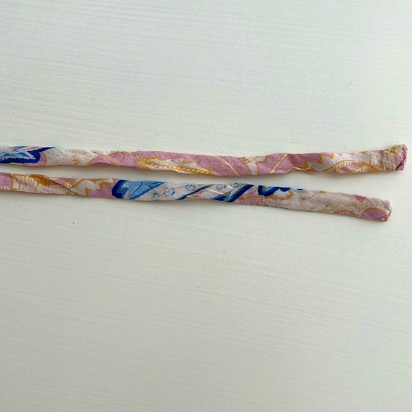 We The Free Women’s Shirt Size Small Sleeveless Bunches up / ties on the sides - Picture 5 of 9